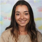 Future étudiante en Technique de Commercialisation, je donne des cours de soutien scolaire